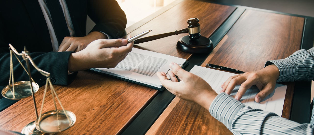 Czy pomoc prawnika podczas rozprawy rozwodowej jest nieunikniona?