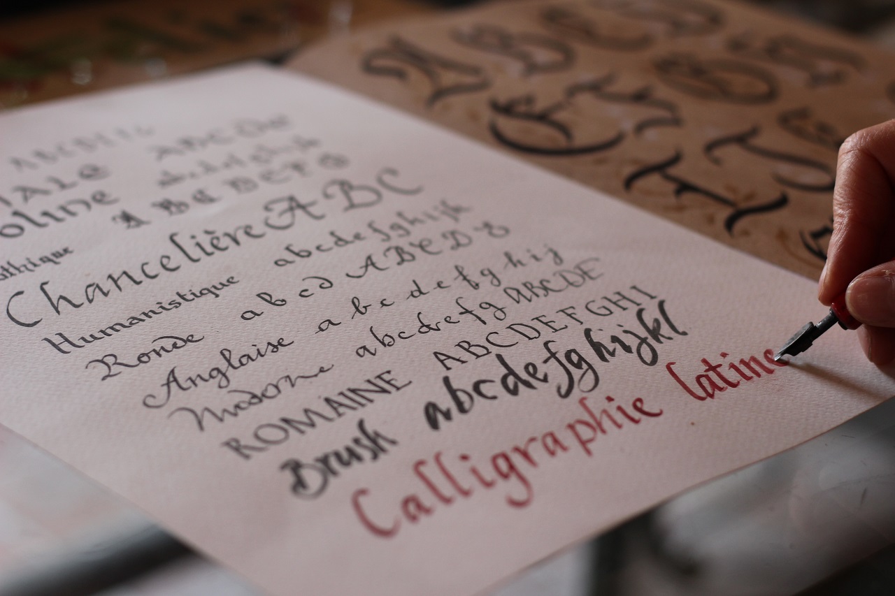 Kaligrafia – jak zacząć pięknie pisać?